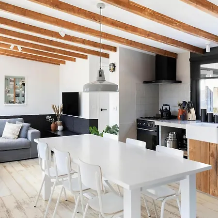 Pet-friendly Getaway, Cleaning Included Ferienhaus *