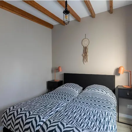 Pet-friendly Getaway, Cleaning Included Ferienhaus